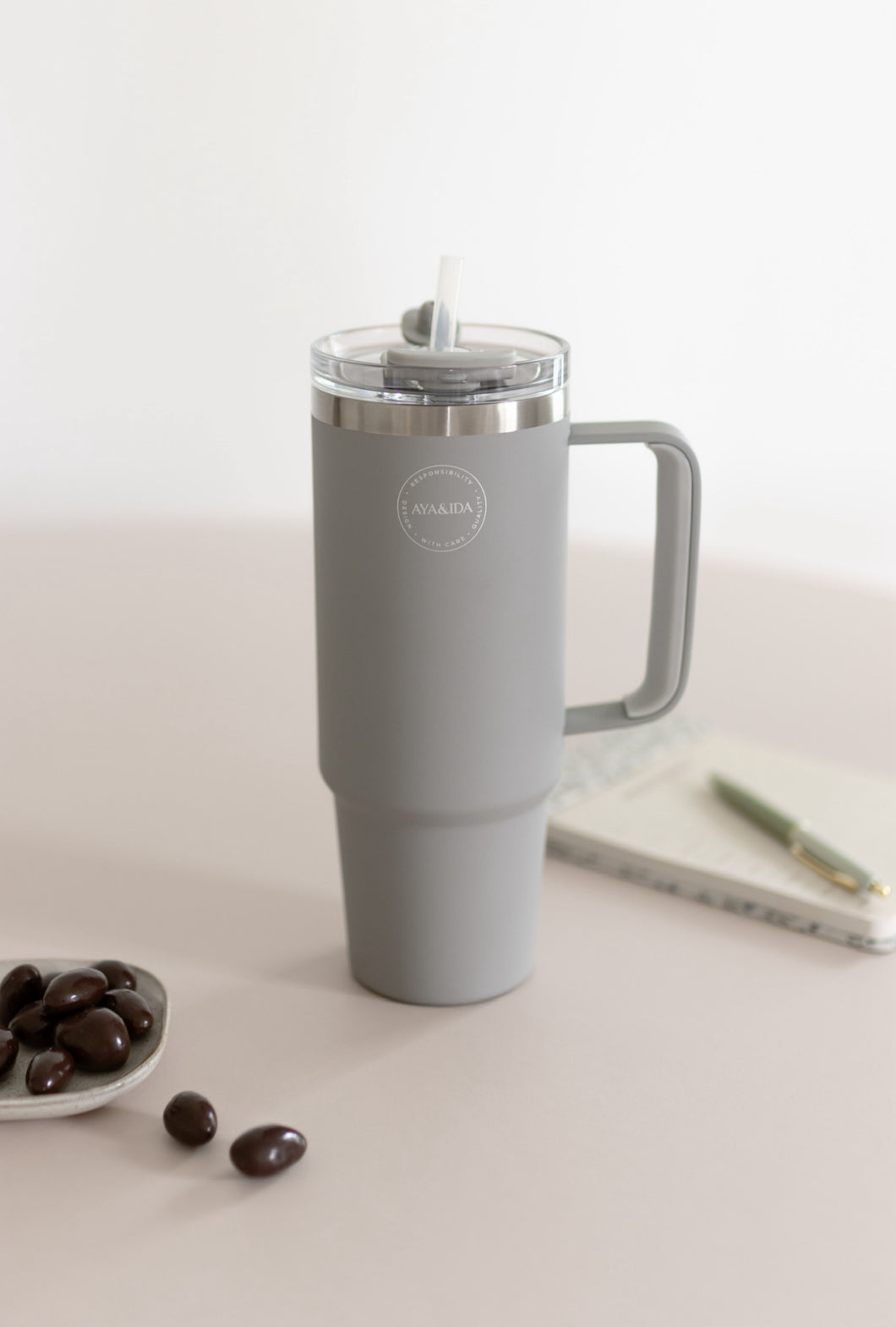 AYA&IDA - Thermo Cup with Straw - Light Grey - 885ML