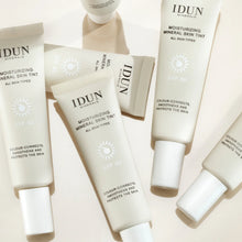 Indlæs billede til gallerivisning IDUN - MOISTURIZING MINERAL SKIN TINT SPF 30 - Shade: Norrmalm Medium
